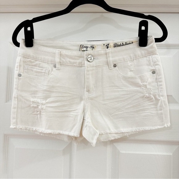 Indigo Rein Distressed Cutoff Jean Shorts White sz 7 - Picture 1 of 4